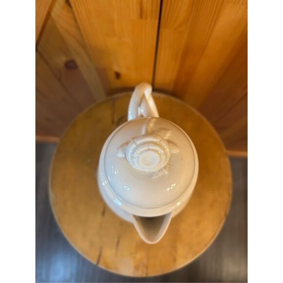 Vintage Leedsware Creamware Coffee Pot with Domed Lid Hand Formed Pattern (8872) - Picture 5 of 9